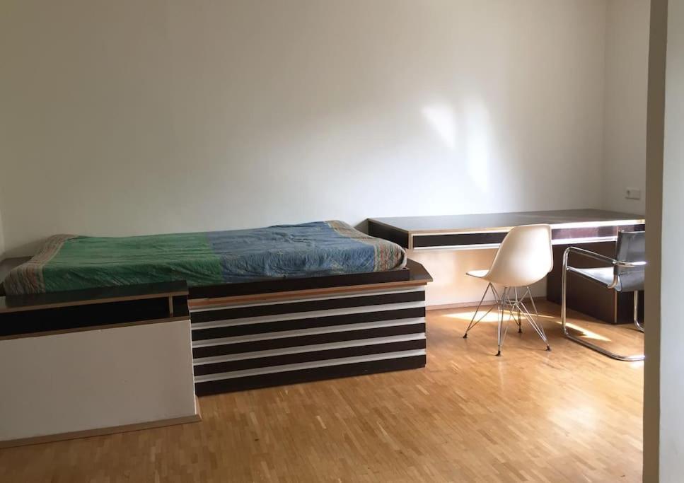 Room In Maisonette With Garden, Parking Place Vienna Luaran gambar